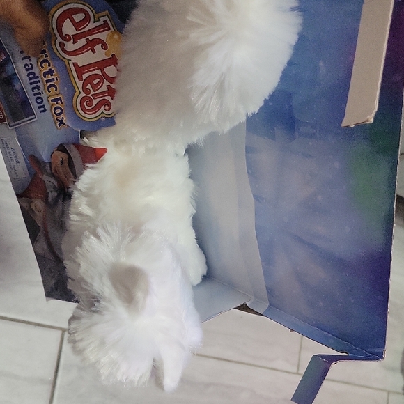 Elf Pets An Arctic Fox Stuffed Animal - White Age 3+ - Picture 8 of 12